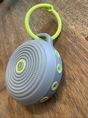 Hushh Yogasleep Portable White Noise Sound Machine Gray Yellow 3HUS1GYGN